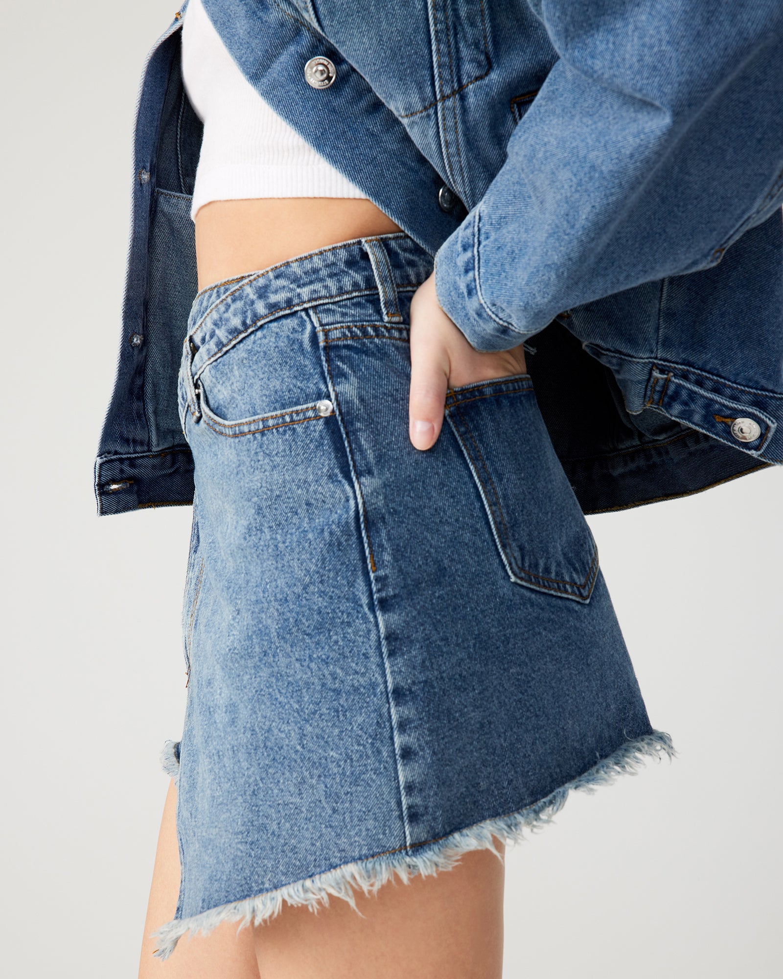 KYLA DENIM SKIRT - Image 3