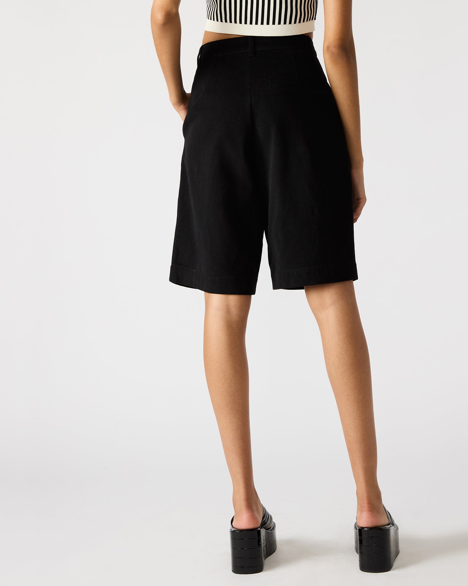 IVANA SHORTS BLACK - Image 3