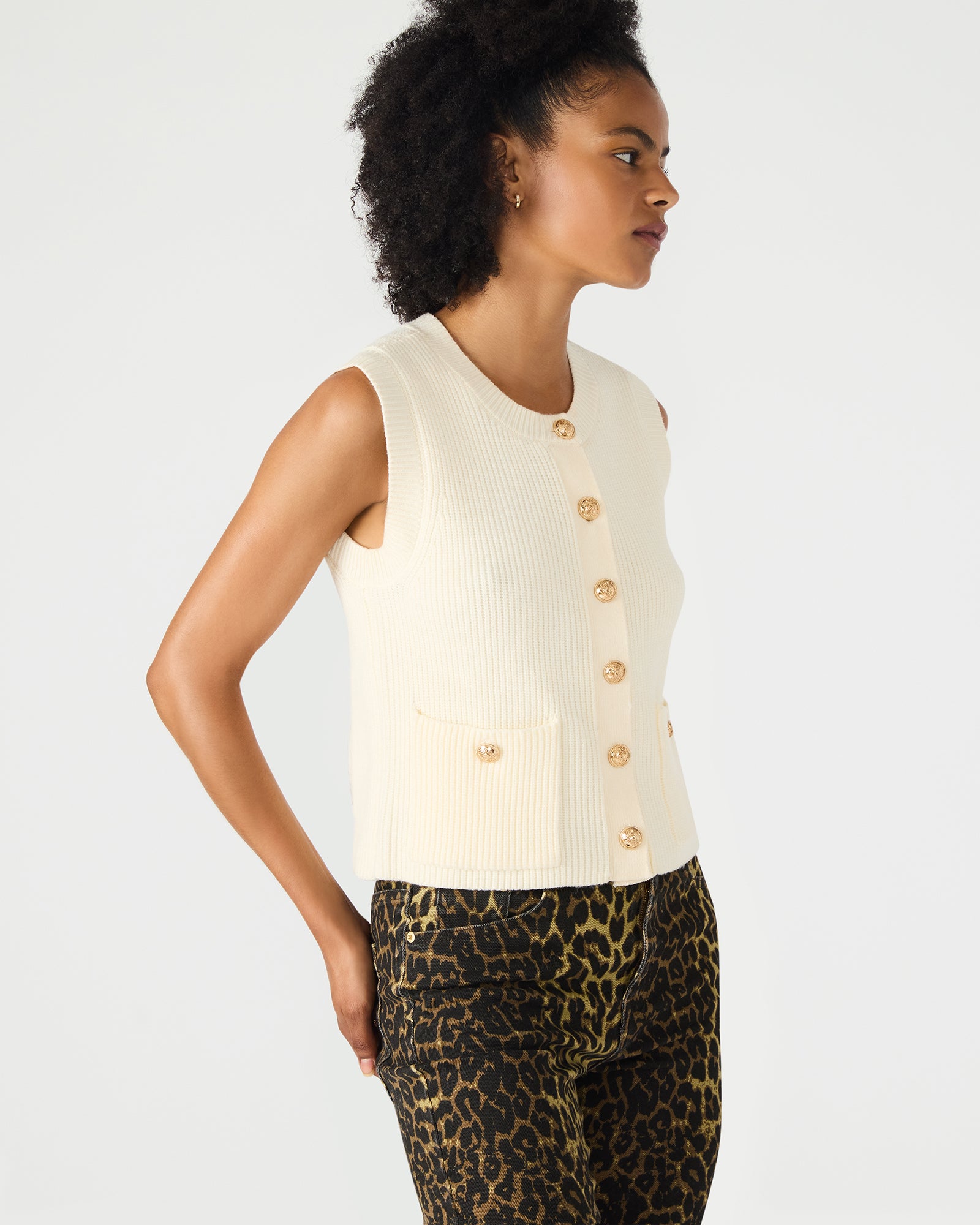 ALIYA SWEATER VEST CREAM - Image 3