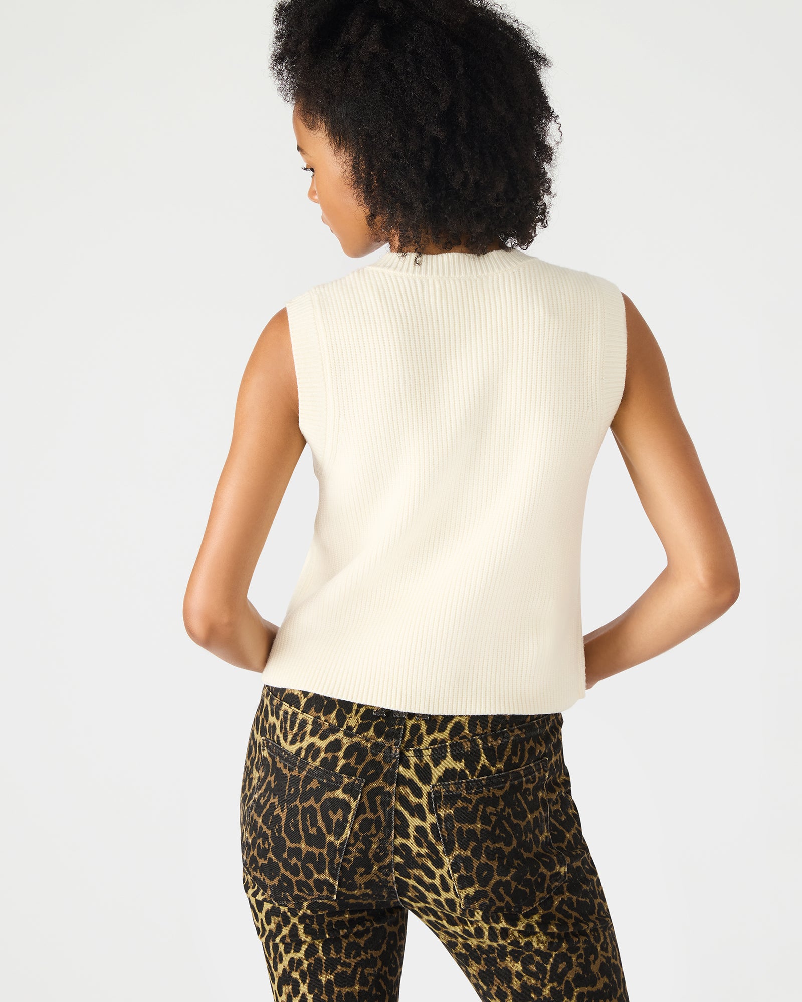 ALIYA SWEATER VEST CREAM - Image 5