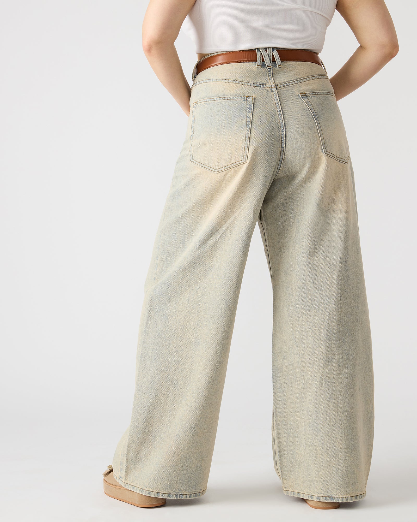 MAGNUS JEAN - Image 4