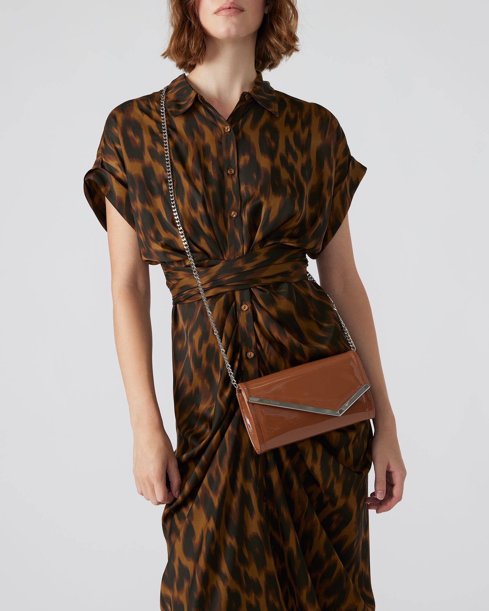 CLUTCHD BAG TAN PATENT - Image 7