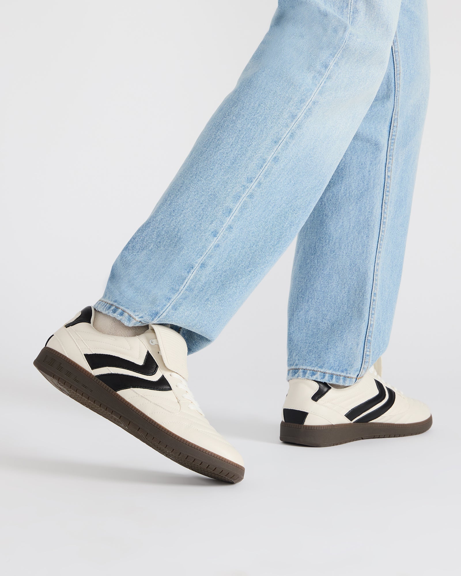 JANOS WHITE LEATHER - Image 2