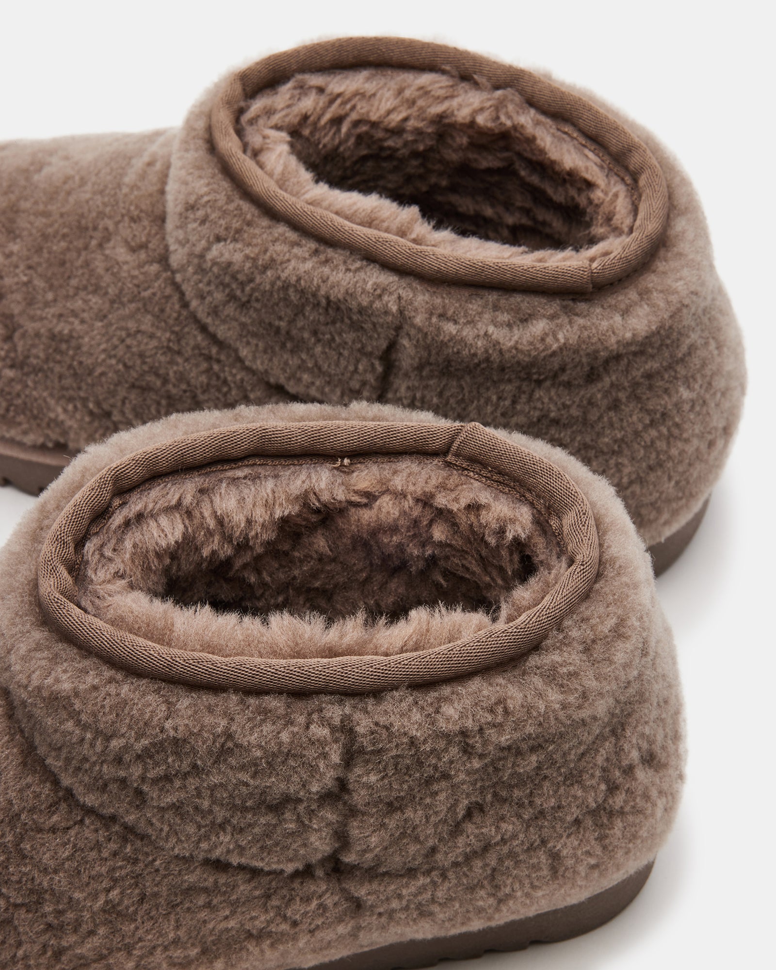 CABIN FAUX SHEARLING GREY - Image 3