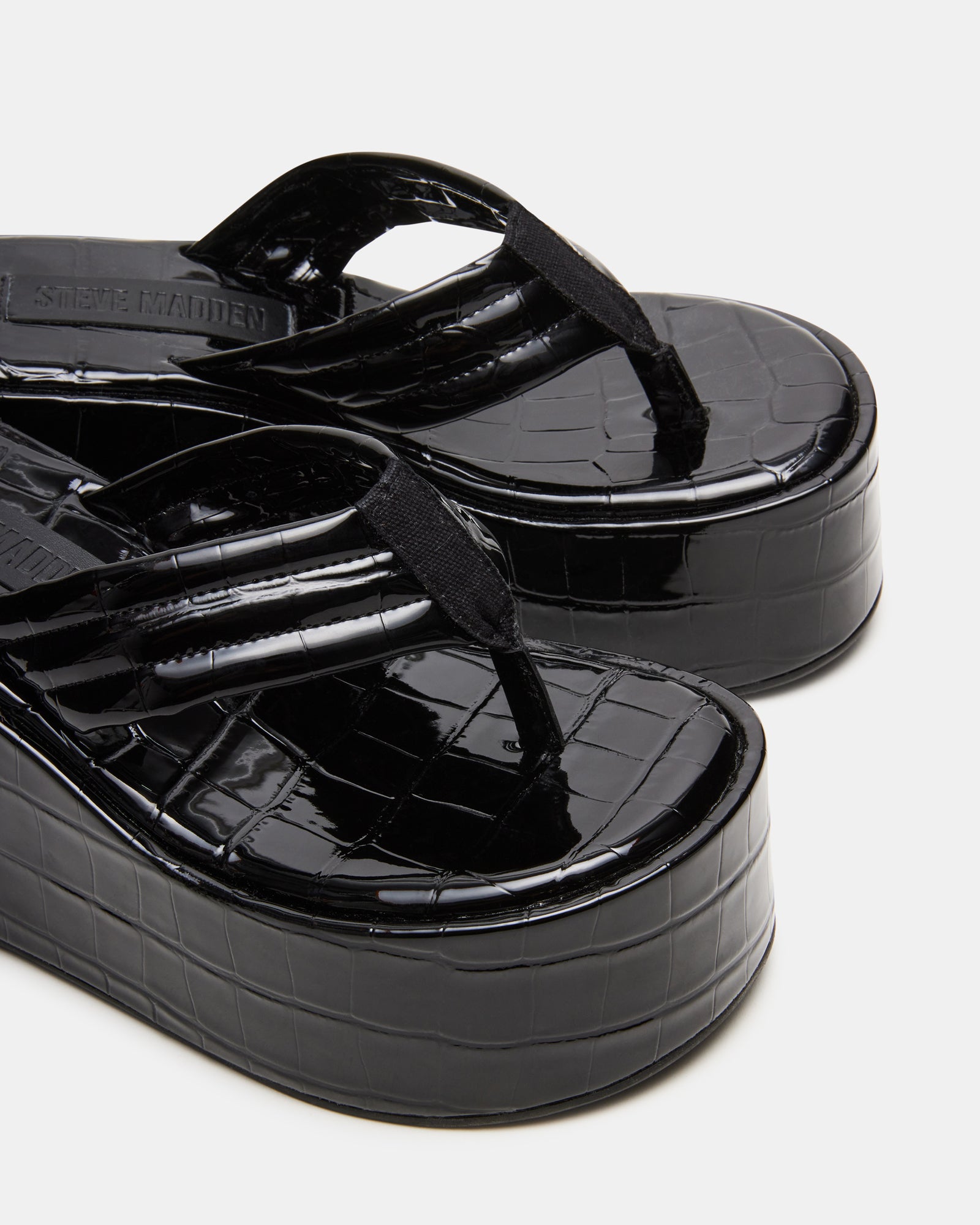 ESCAPISM BLACK CROCODILE - Image 3