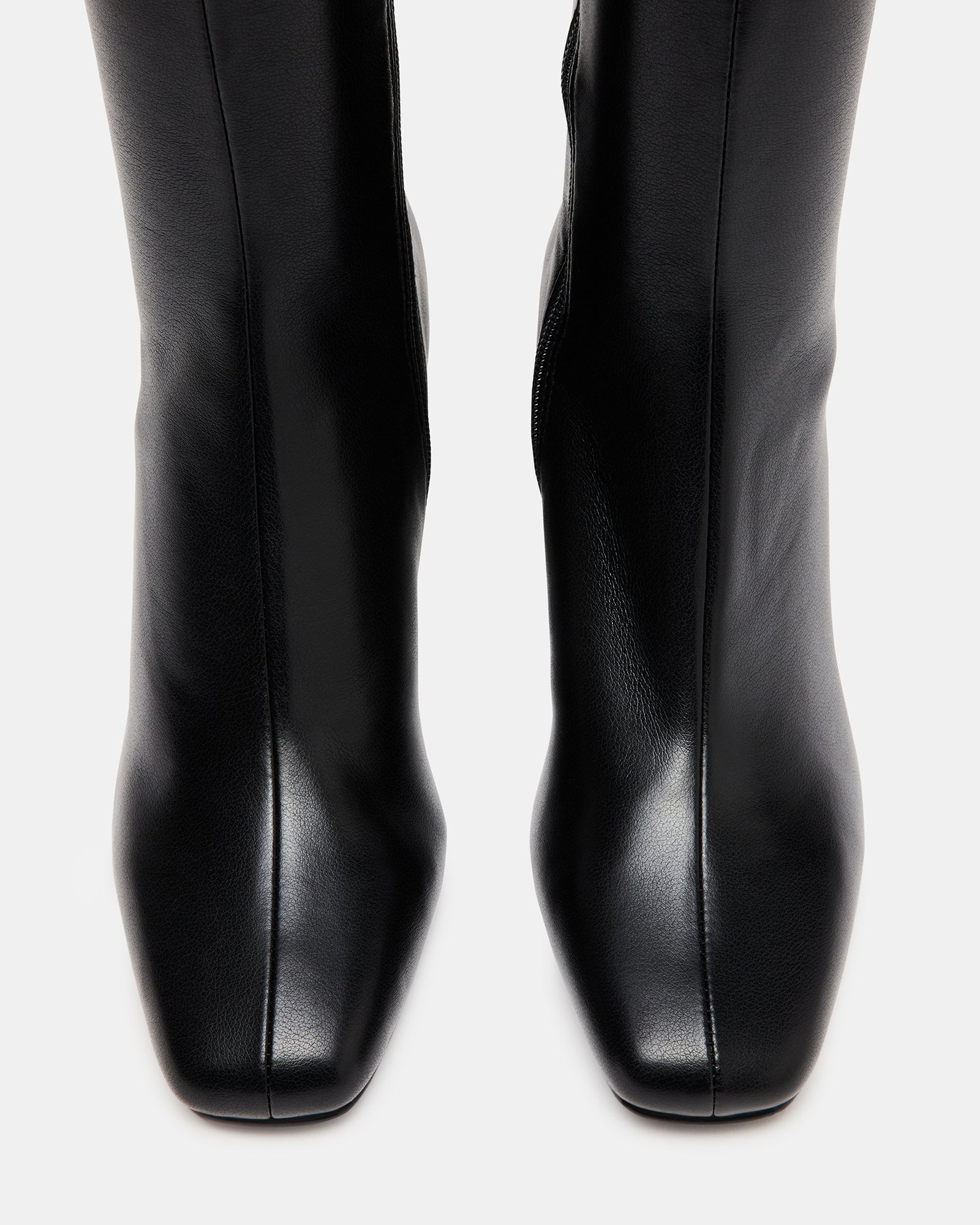 HOLLY BLACK - Image 5