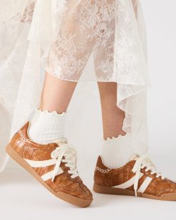 HUDSIN SNEAKER AND LETTUCE EDGE SOCKS BUNDLE