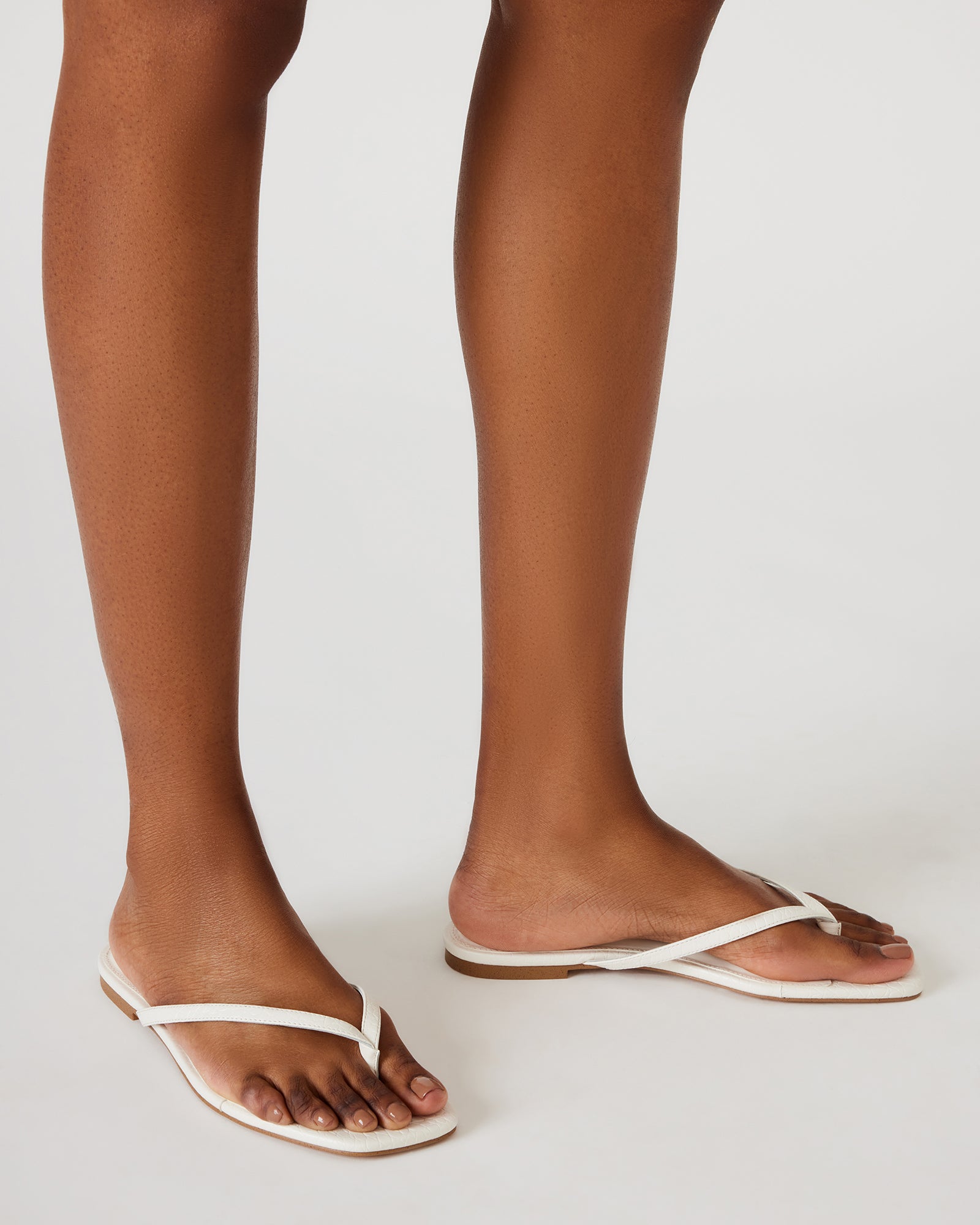 MARNIE BONE - Image 2