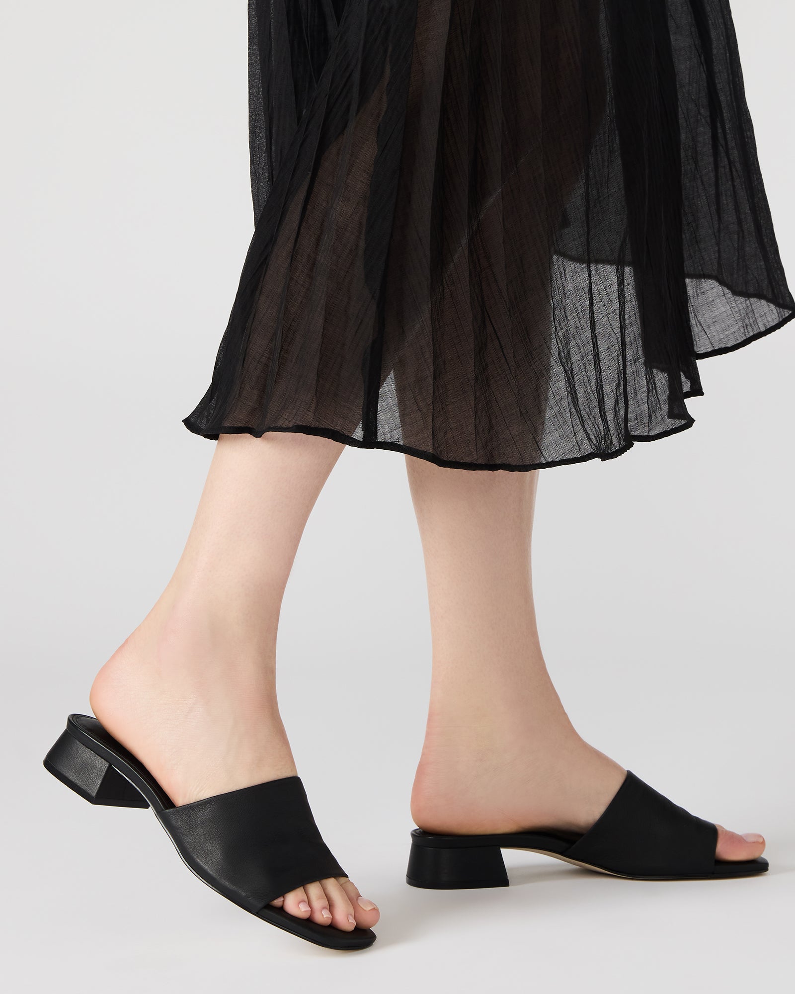 MONTGOMERY BLACK LEATHER - Image 2