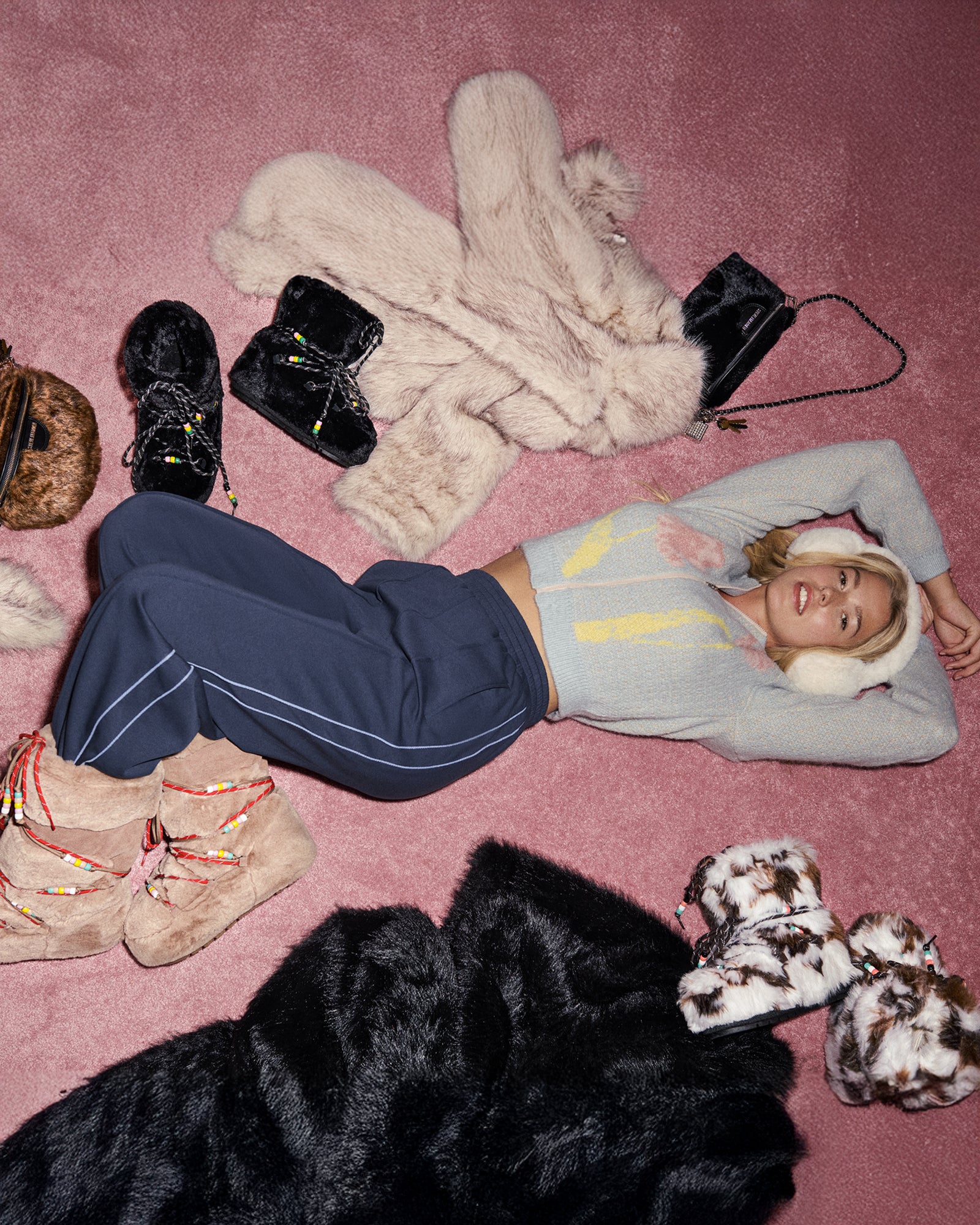 ALL OVER FAUX EARMUFFS ANTIQUE WHITE - Image 4