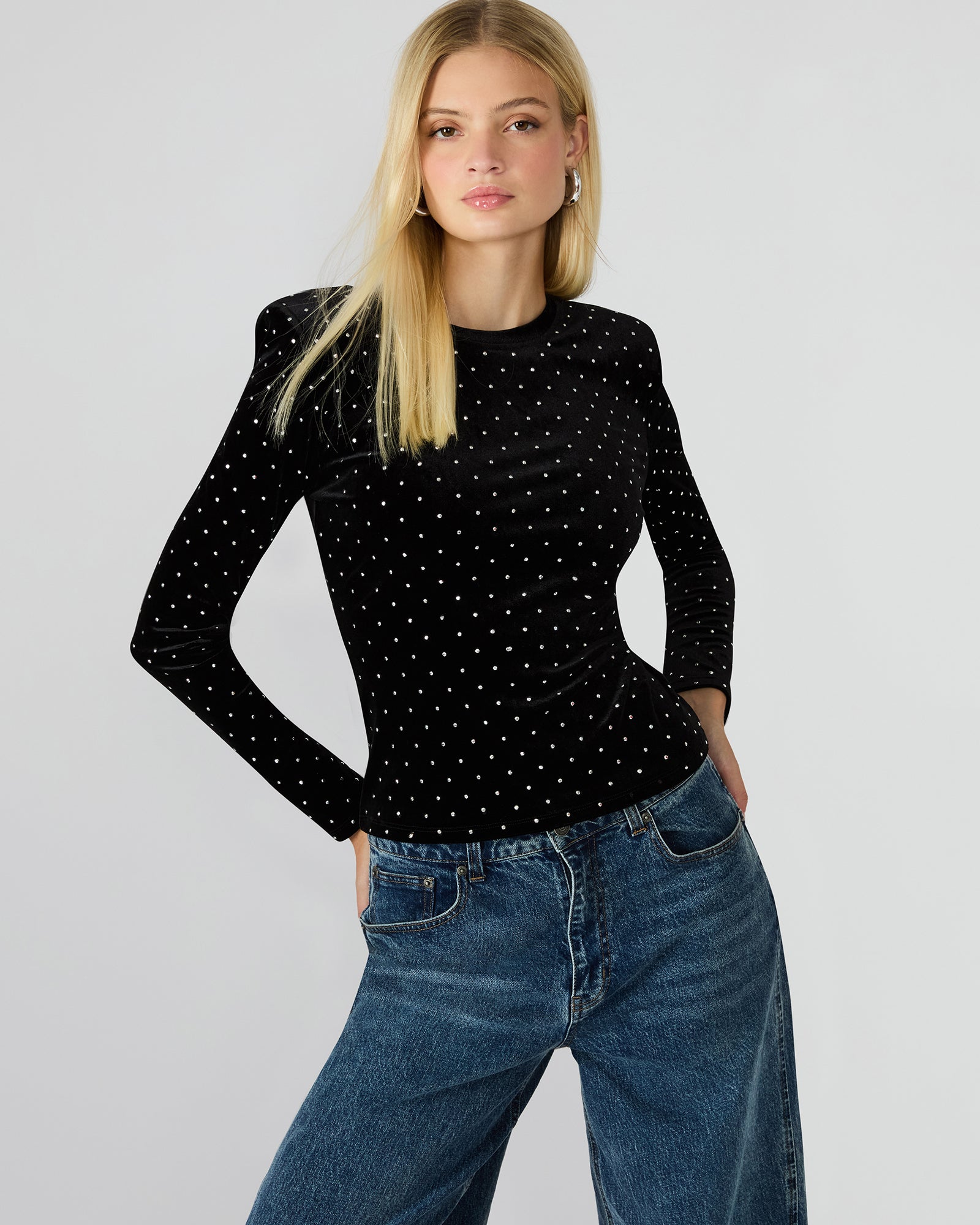 MADILYN STUDDED VELVET TOP BLACK - Image 3