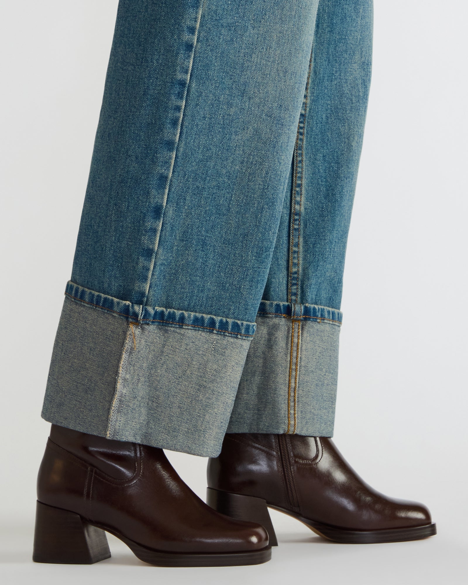 LATCHES BROWN LEATHER - Image 2