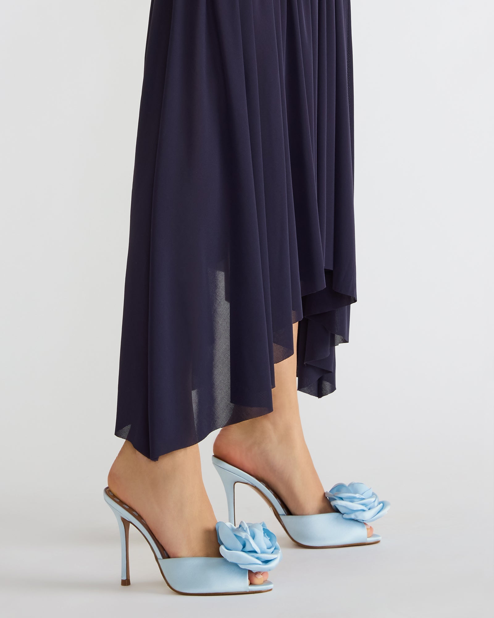 PRIYA FLOWER BLUE SATIN - Image 2